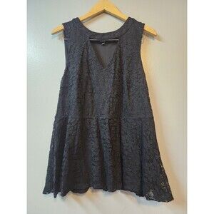 Torrid Size 1 Cutout Flowy Women's Plus 1X black lace peplum top